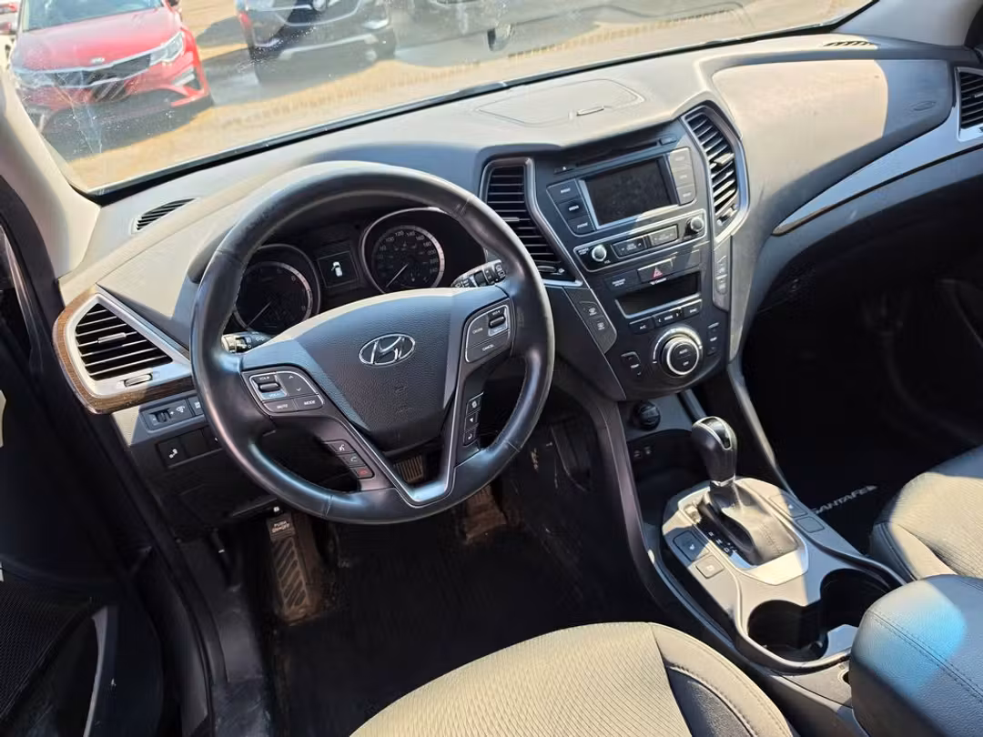 2017 Hyundai Santa Fe Sport Premium - Image 3