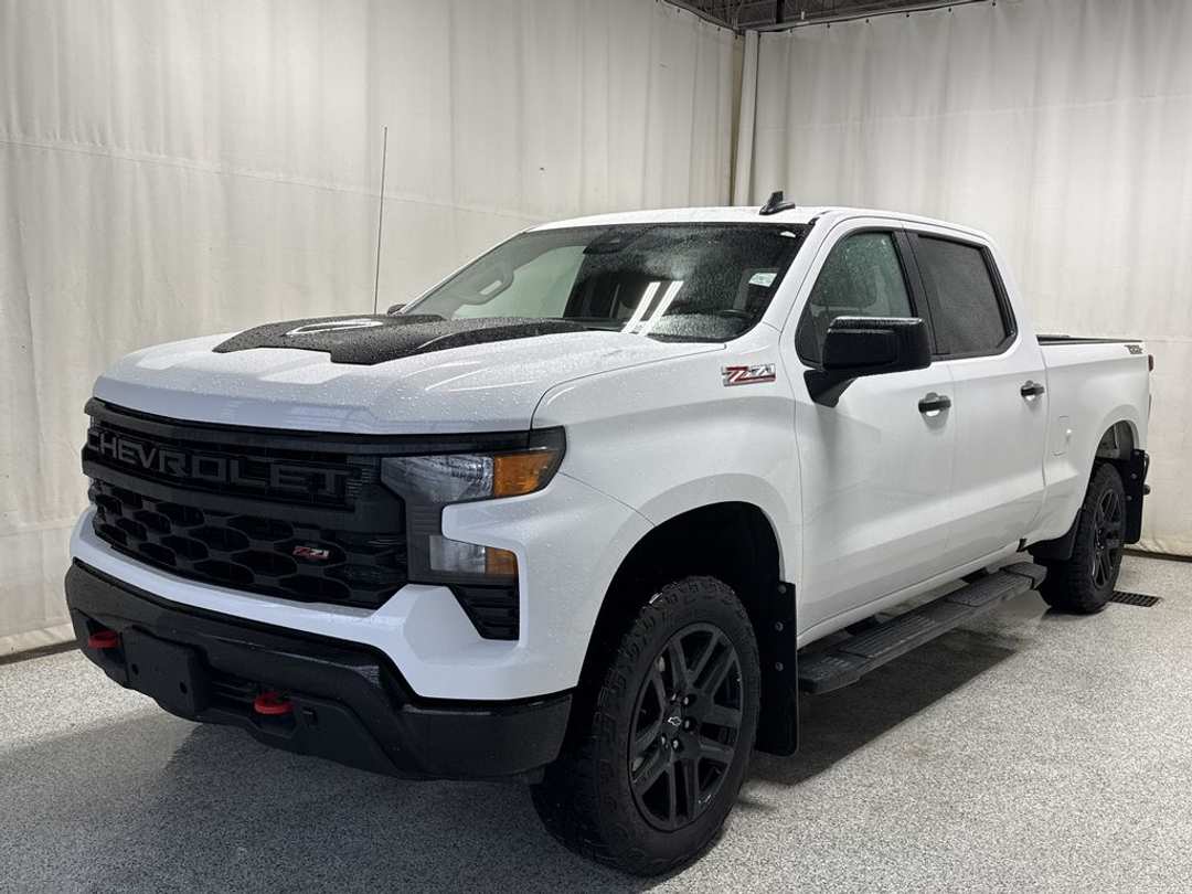 2025 Chevrolet Silverado 1500 Custom Trail Boss - Image 2