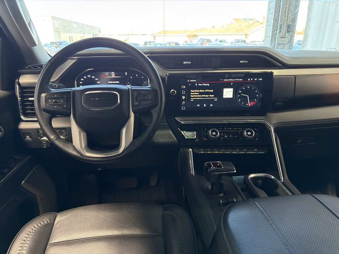 2024 GMC Sierra 1500 Denali - Image 3