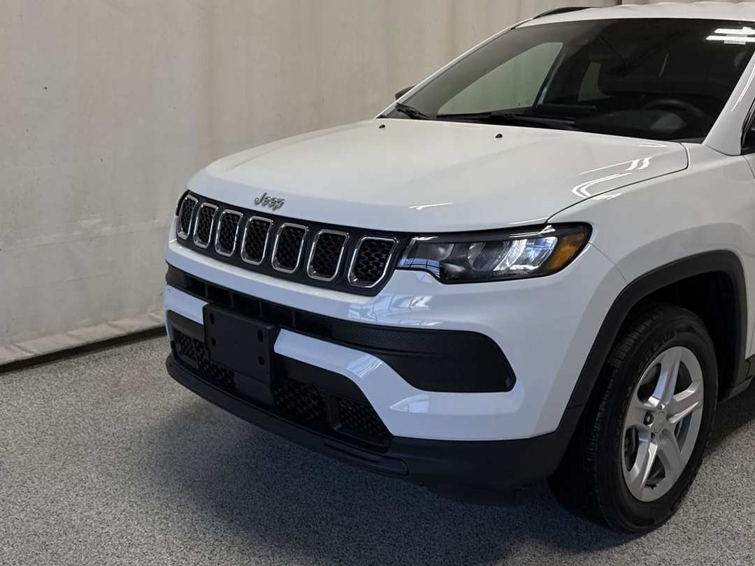 2024 Jeep Compass Sport - Image 3