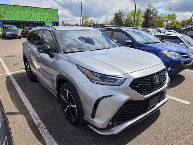2022 Toyota Highlander XSE