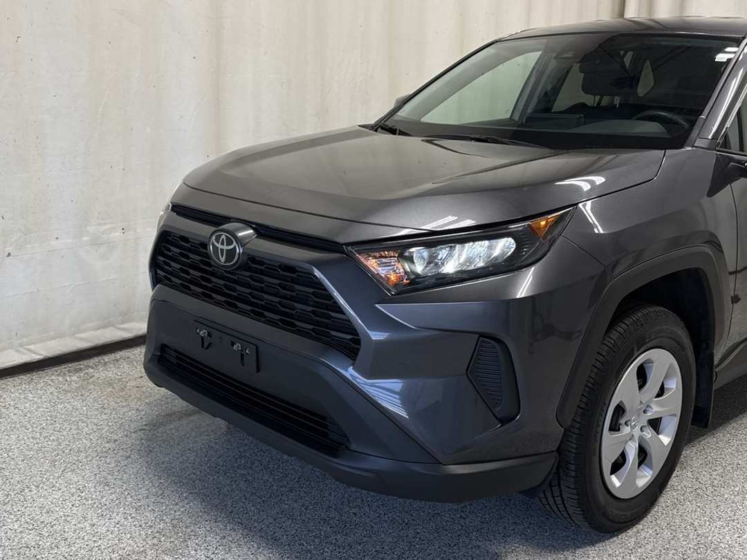 2024 Toyota Rav4 LE - Image 3
