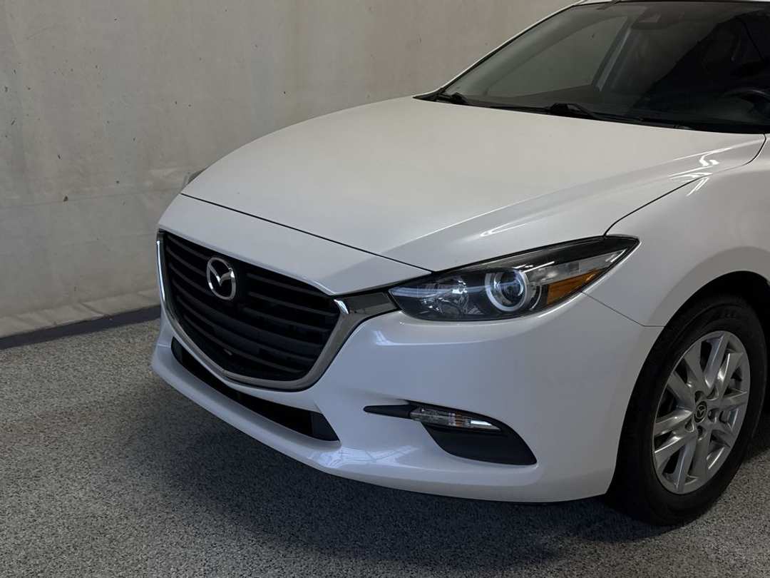 2018 MAZDA Mazda3 GS - Image 3