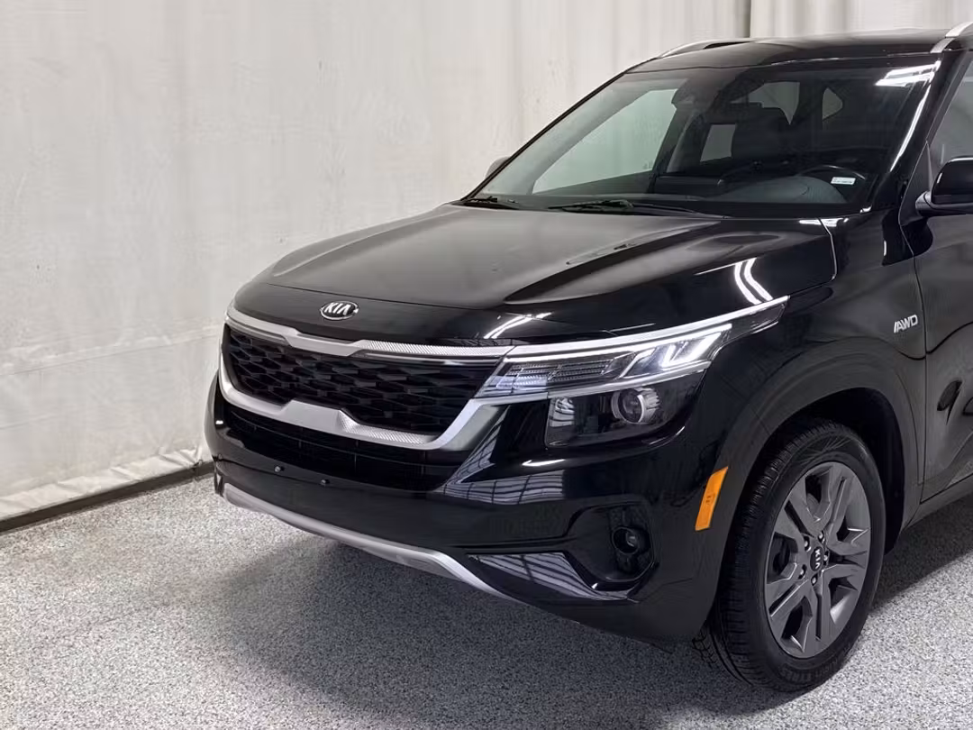 2021 Kia Seltos EX - Image 3
