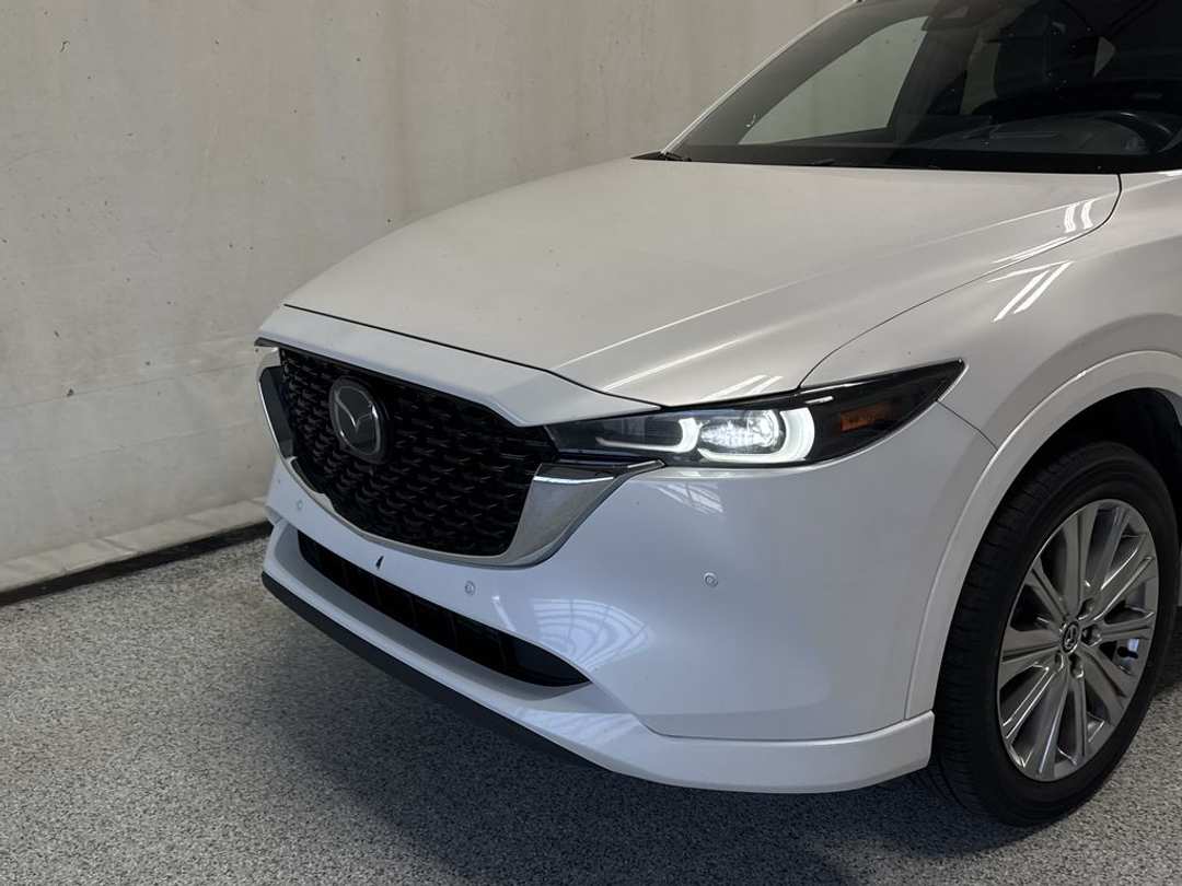 2023 MAZDA CX-5 Signature - Image 3