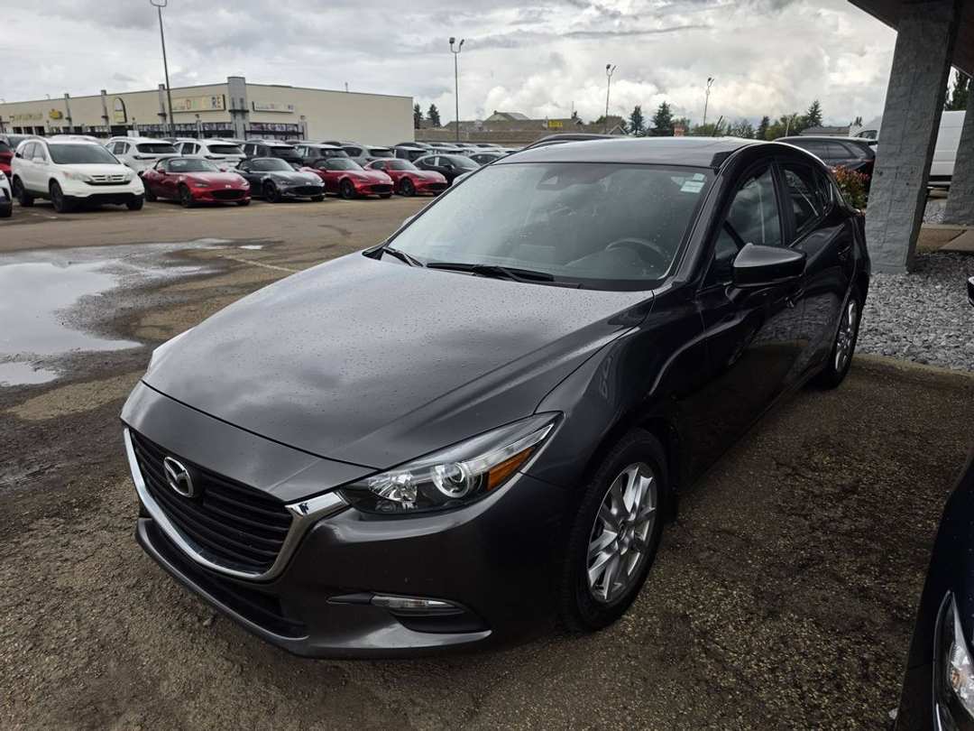 2017 MAZDA Mazda3 GS - Image 2