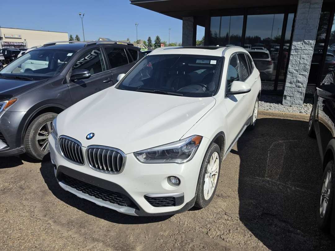 2018 BMW X1 xDrive28i - Image 2
