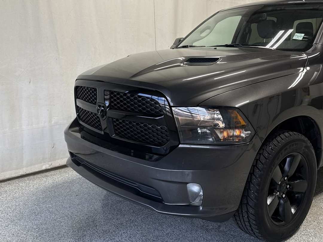 2023 Ram 1500 Classic Express - Image 3