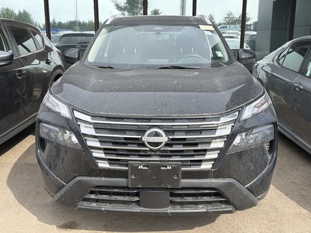 2024 Nissan Rogue SV - Image 2