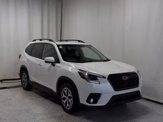 2023 Subaru Forester TOURING