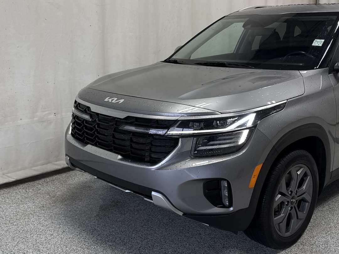 2024 Kia Seltos EX - Image 3