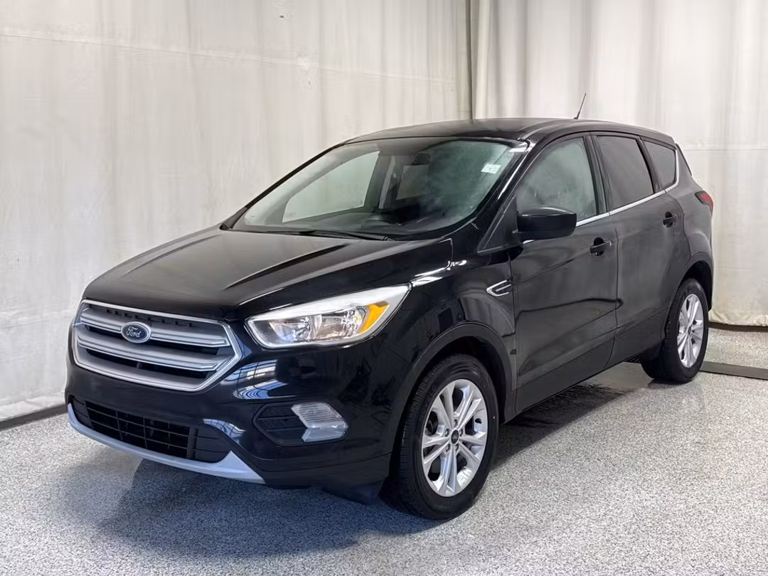 2019 Ford Escape SE - Image 2