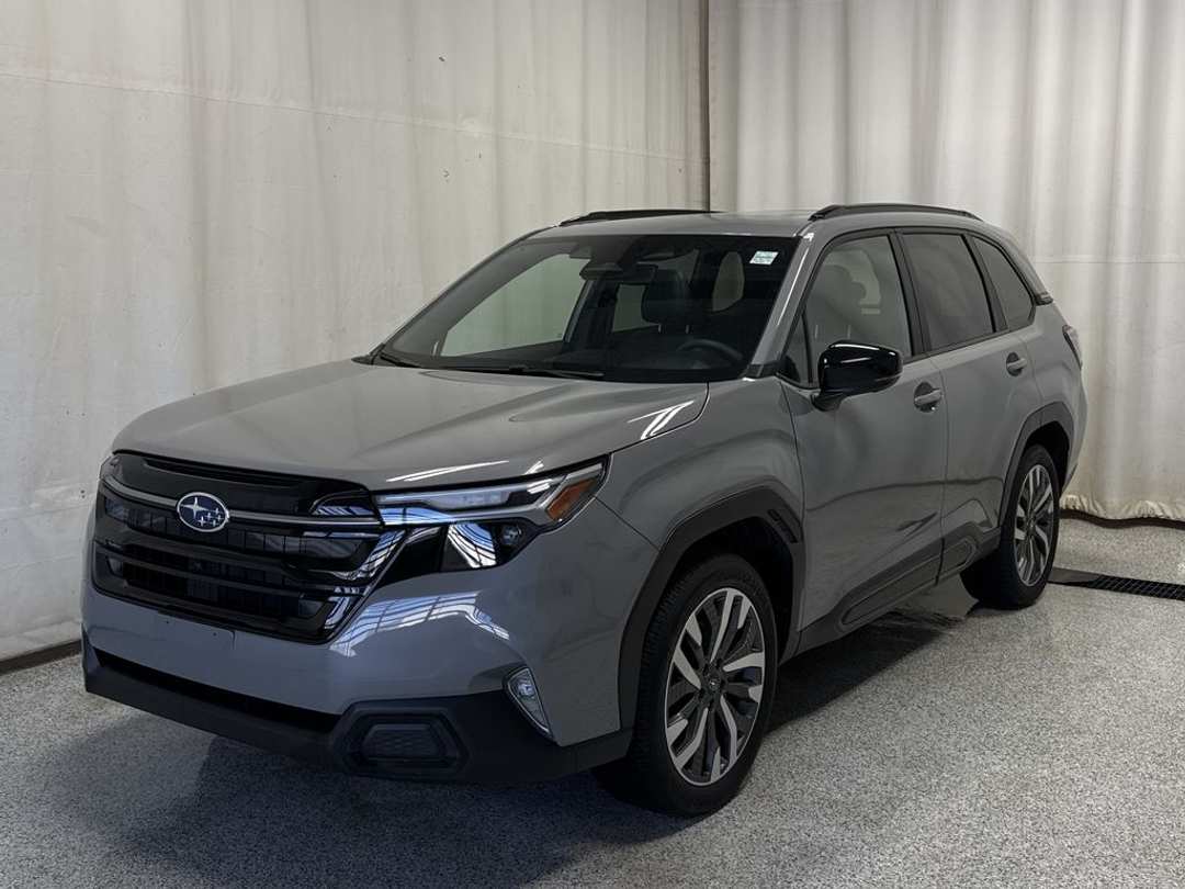 2025 Subaru Forester Premier - Image 2