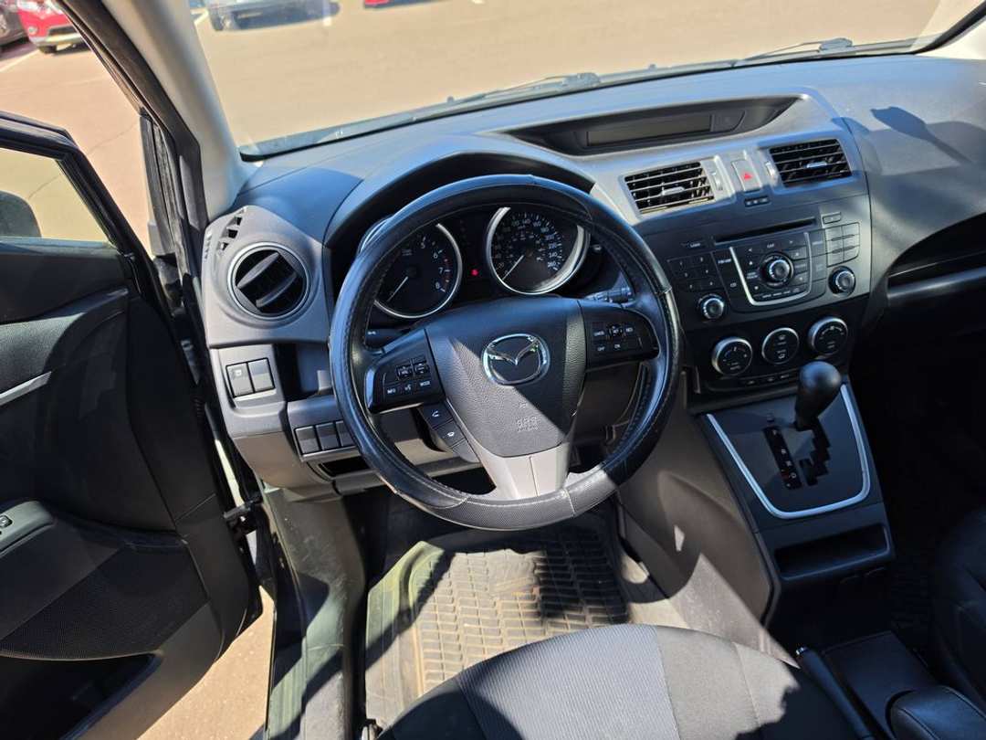 2015 MAZDA Mazda5 GS - Image 3