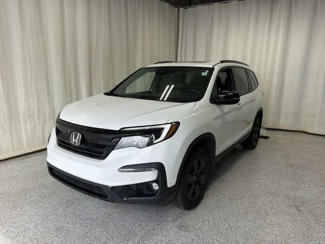 2022 Honda Pilot TrailSport - Image 2