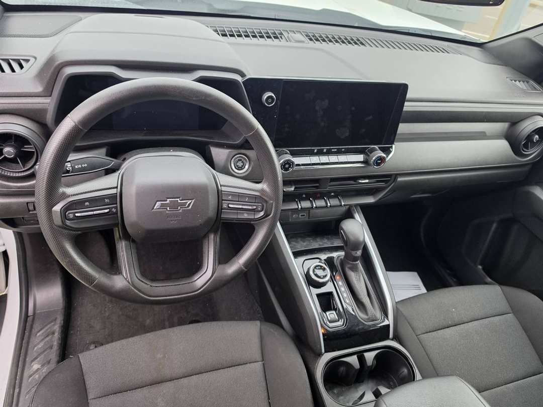 2023 Chevrolet Colorado TRAILBOSS - Image 3