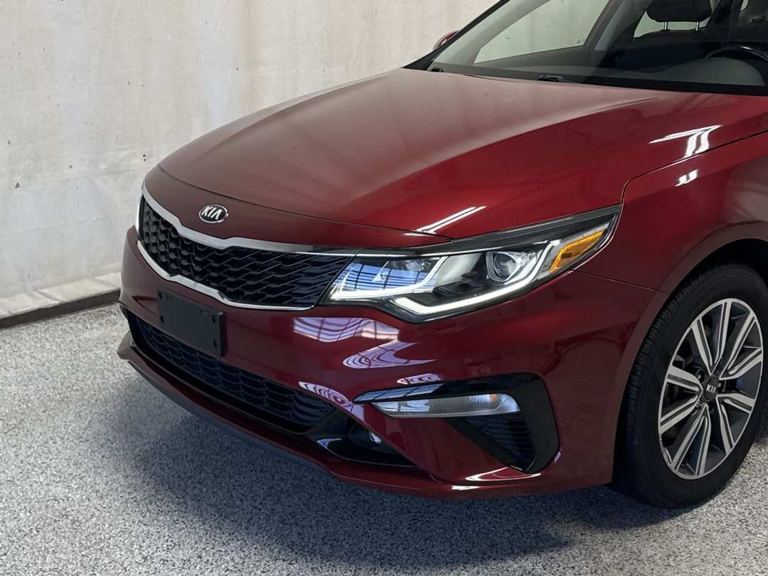 2020 Kia Optima EX - Image 3