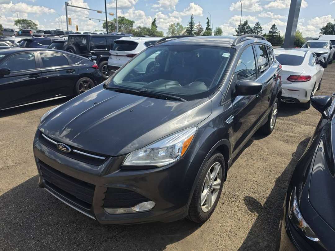 2016 Ford Escape SE - Image 2