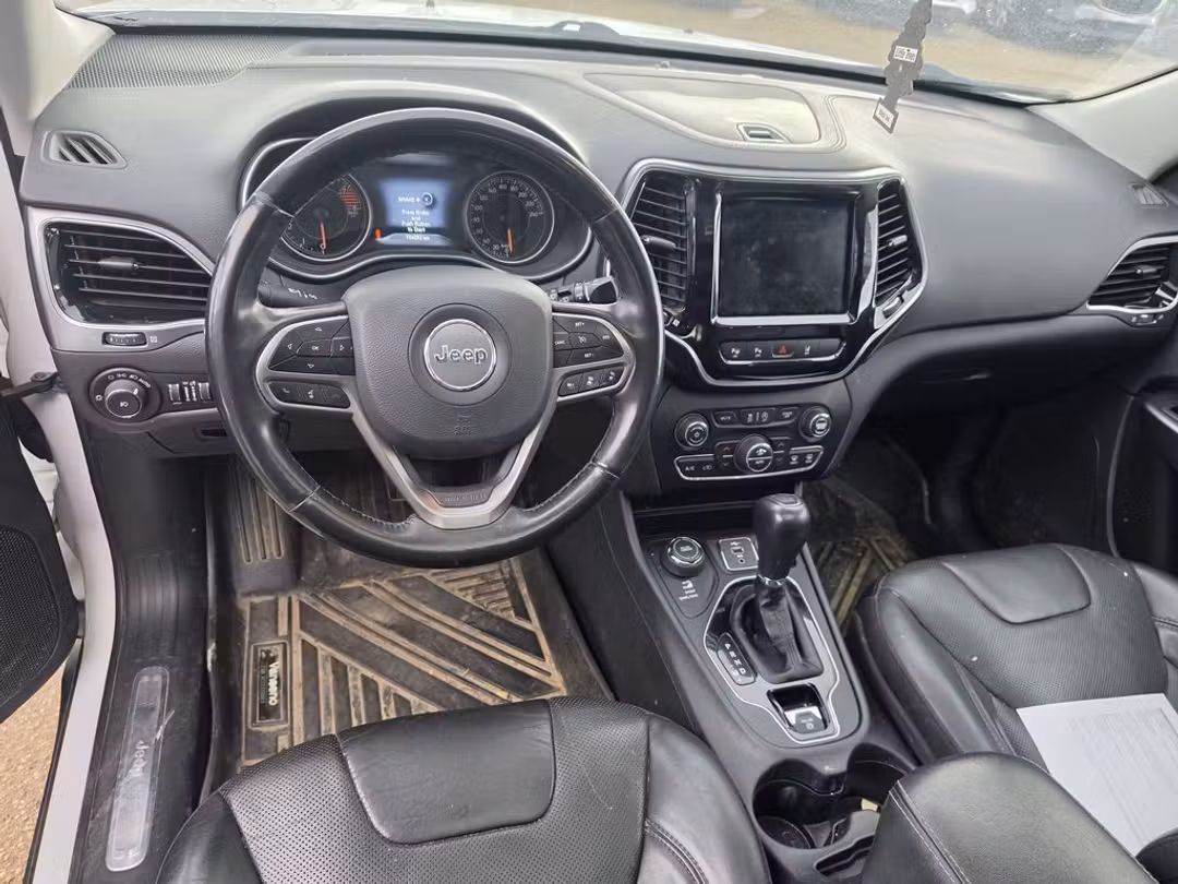 2019 Jeep Cherokee Limited - Image 3