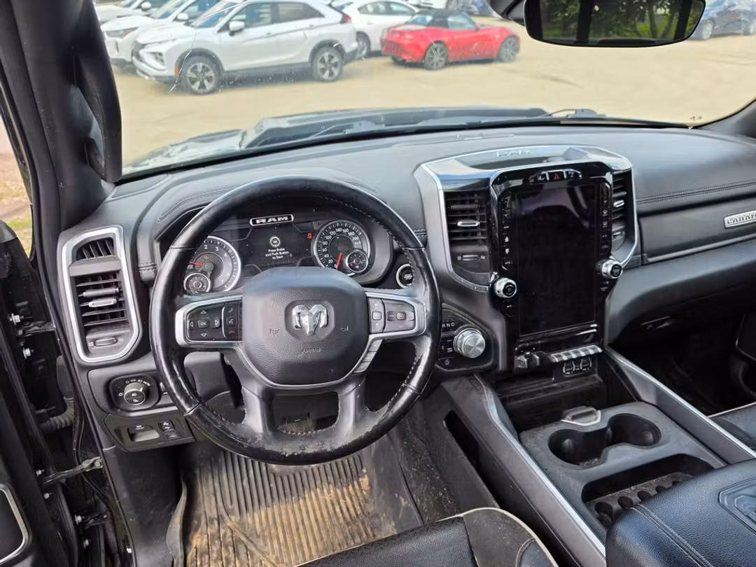 2020 Ram 1500 Laramie - Image 3