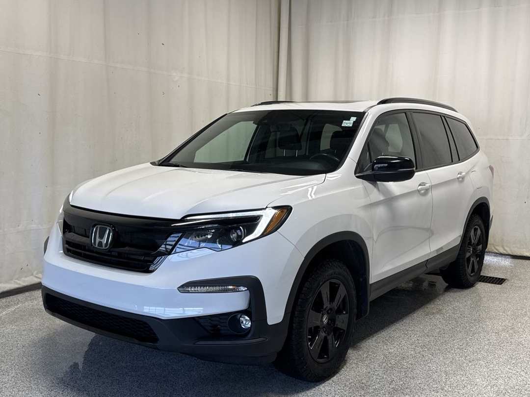 2022 Honda Pilot TrailSport - Image 2