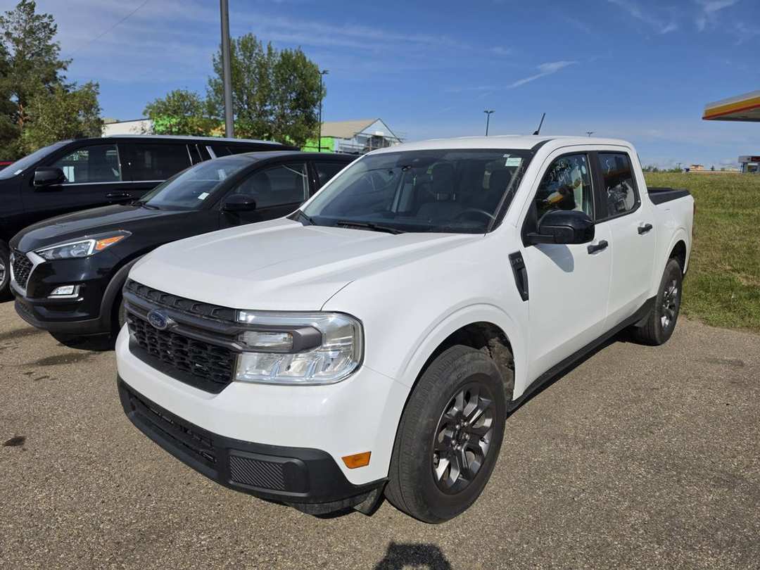 2024 Ford Maverick XLT - Image 2