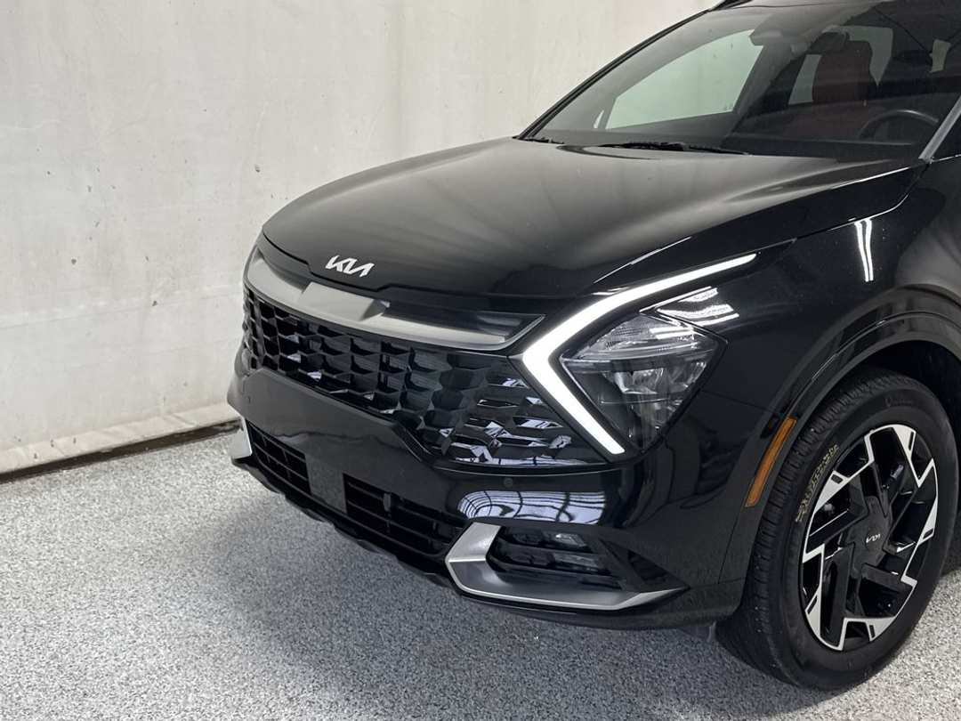 2025 Kia Sportage EX PREMIUM - Image 3