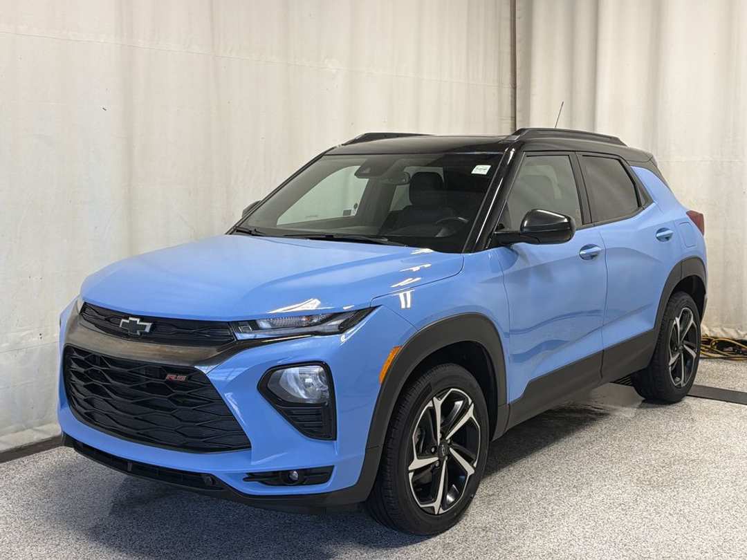 2023 Chevrolet Trailblazer RS - Image 2
