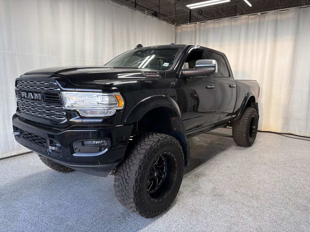 2019 Ram 3500 LIMITED - Image 2