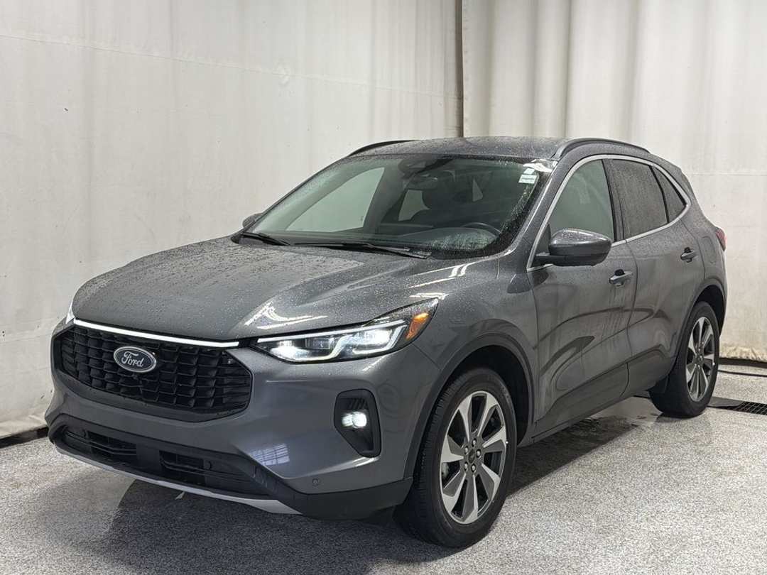 2024 Ford Escape Platinum - Image 2
