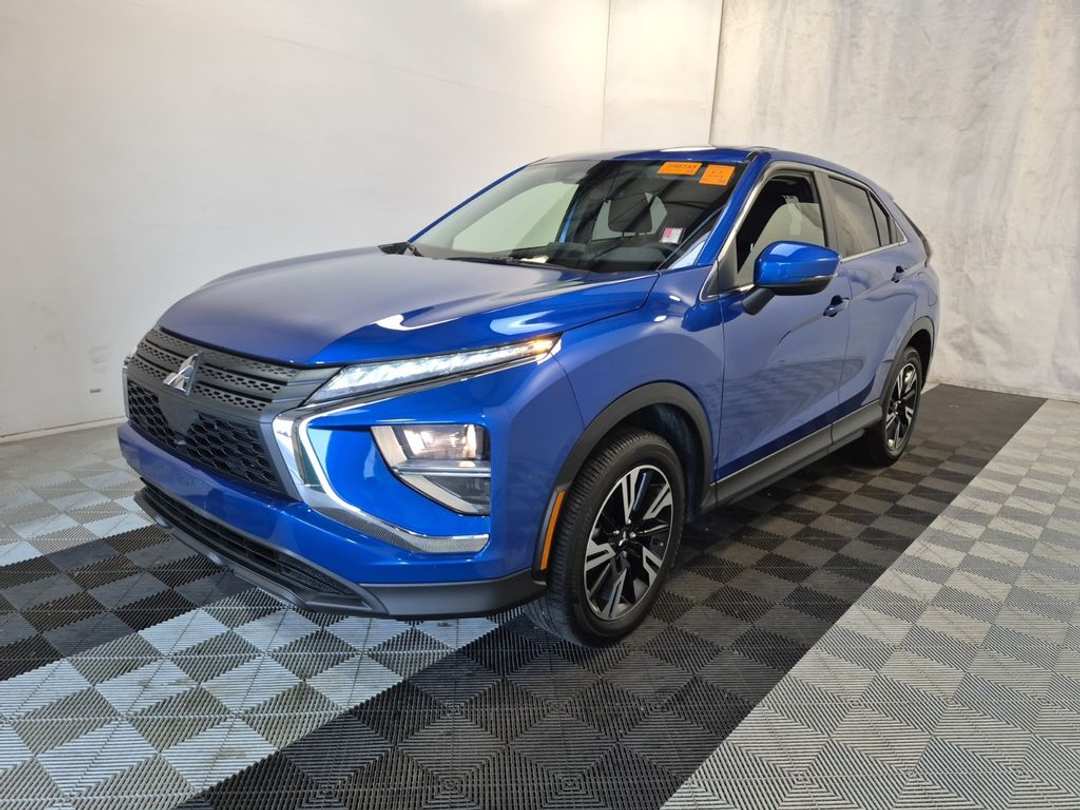 2024 Mitsubishi Eclipse Cross ES - Image 2