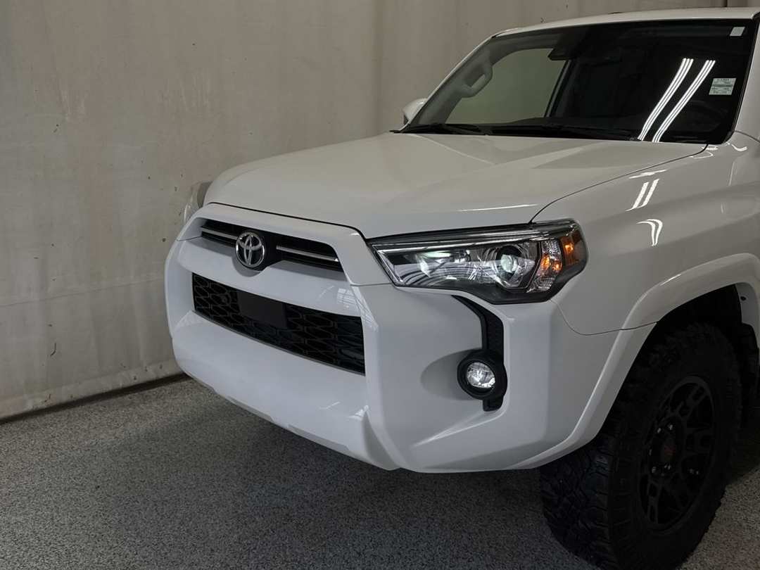 2021 Toyota 4Runner SR5 Premium - Image 3