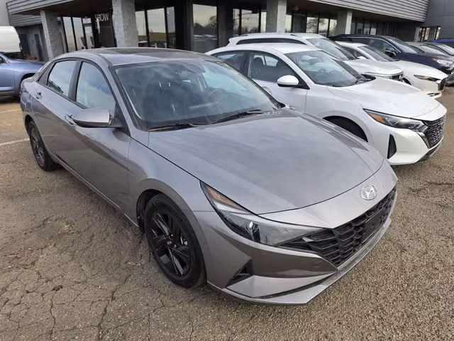 2023 Hyundai Elantra PREFERRED