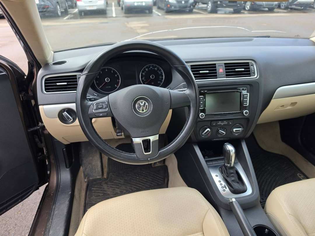 2013 Volkswagen Jetta COMFORT - Image 3