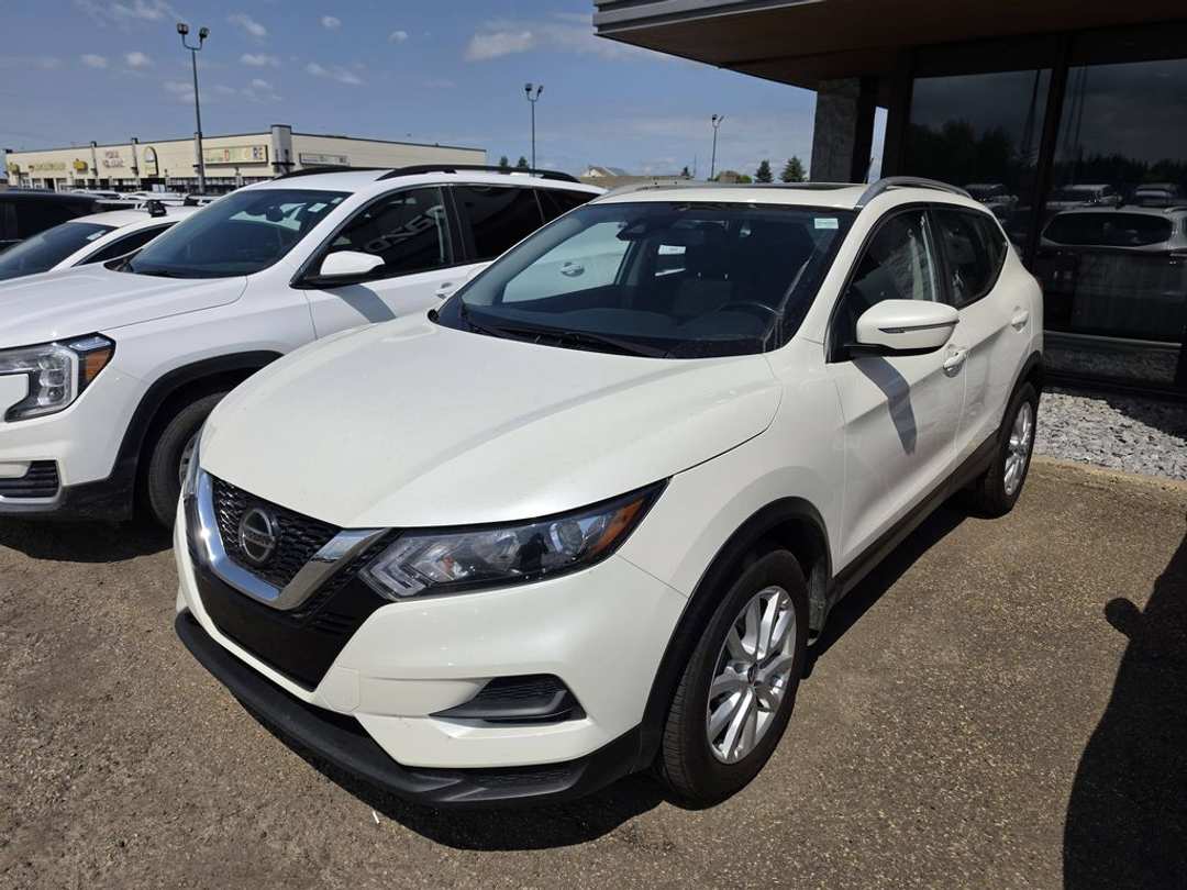 2023 Nissan Qashqai SV - Image 2