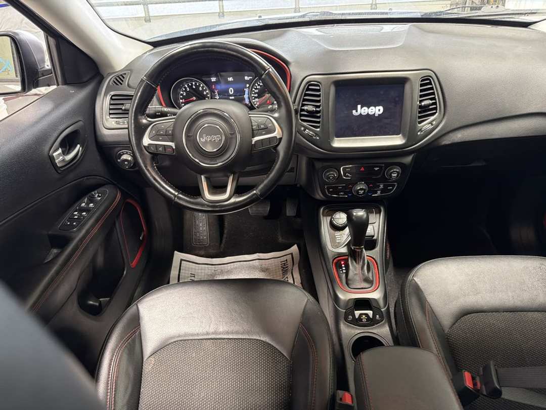 2021 Jeep Compass TRAILHAWK - Image 3
