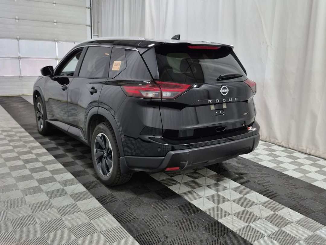 2026 Nissan Rogue SV - Image 3
