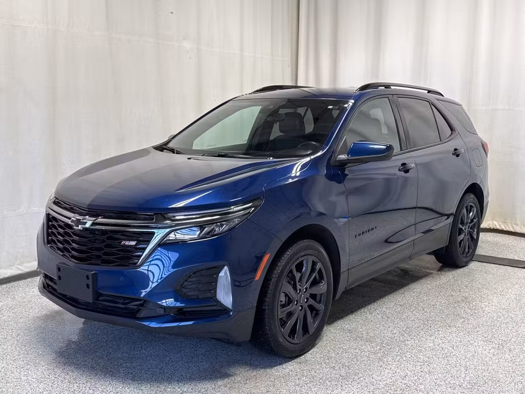 2022 Chevrolet Equinox RS - Image 2