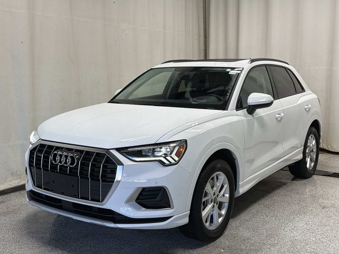 2025 Audi Q3 - Image 2