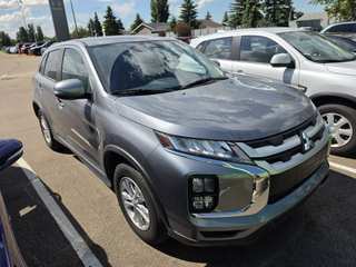 2024 Mitsubishi Rvr SE