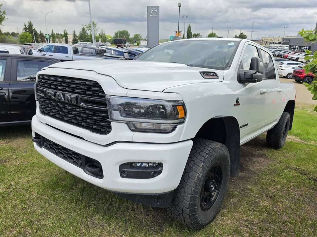 2024 Ram 2500 BIGHORN - Image 2