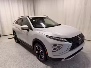 2023 Mitsubishi Eclipse Cross LE