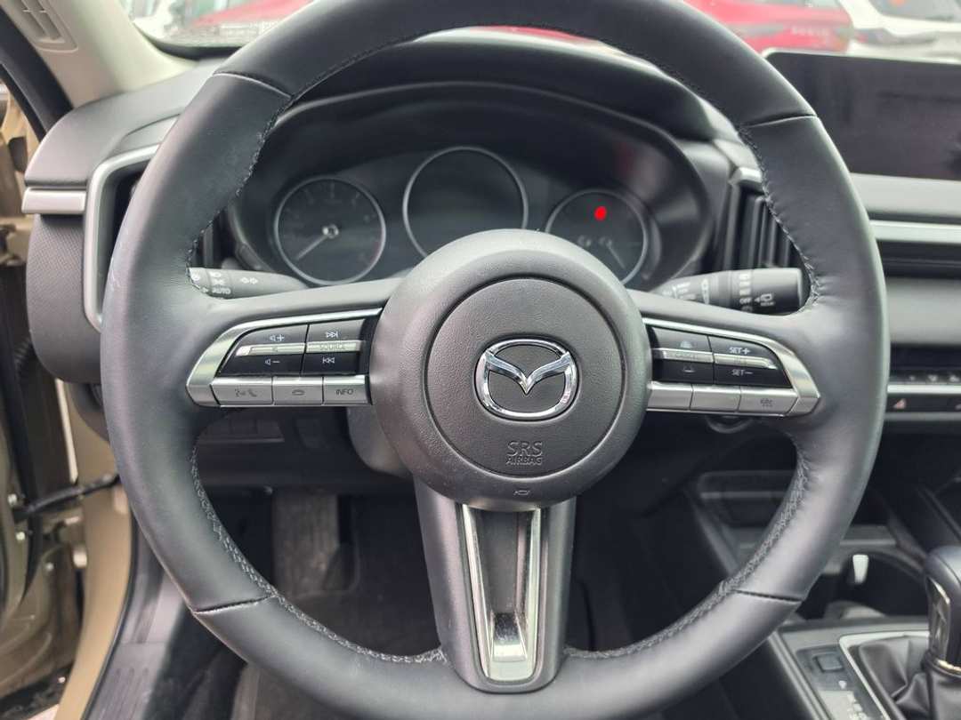 2025 MAZDA Cx-50 GSL - Image 2