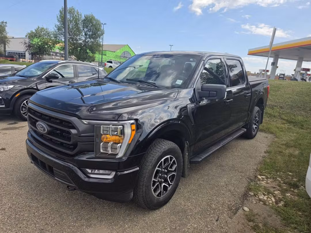 2023 Ford F-150 XLT - Image 2