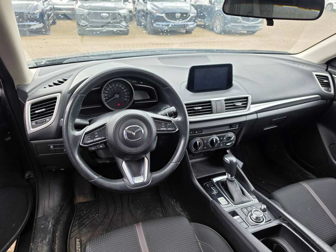 2017 MAZDA Mazda3 GS - Image 3