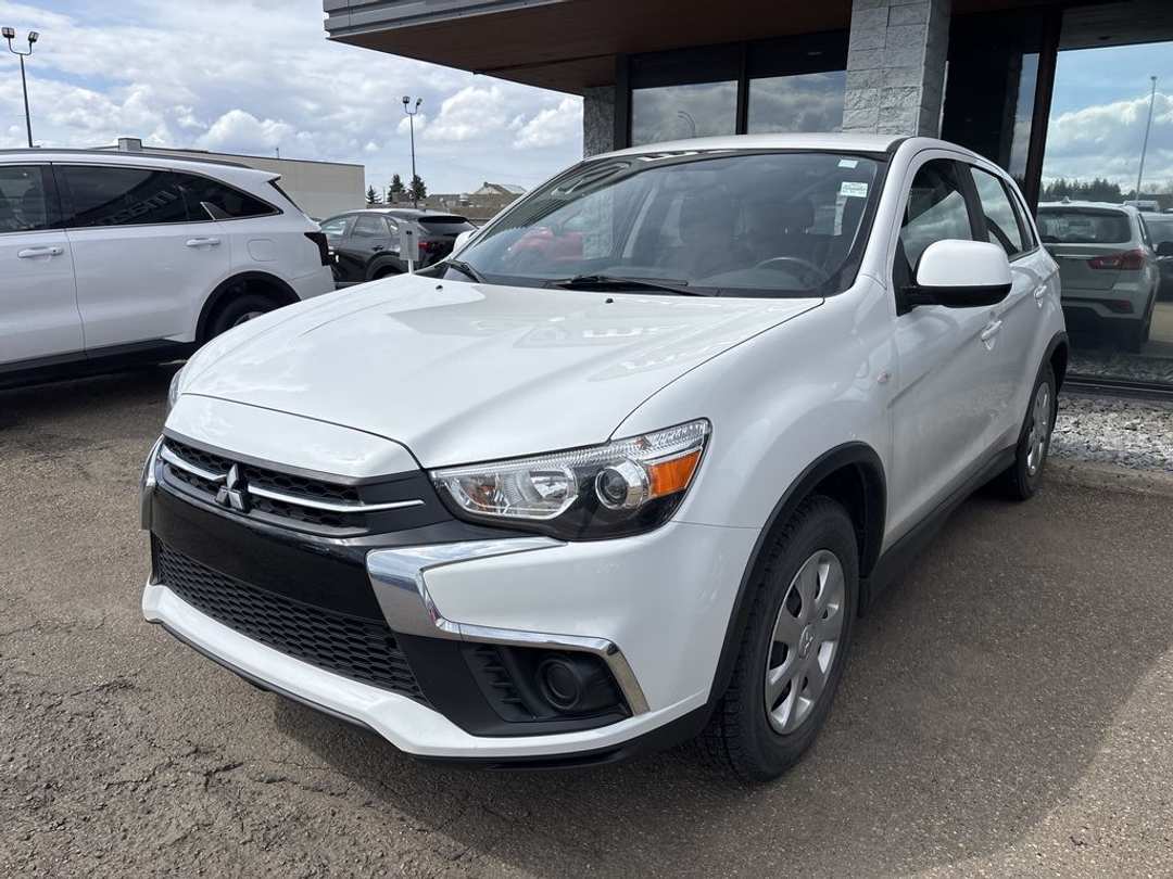 2018 Mitsubishi Rvr ES - Image 2