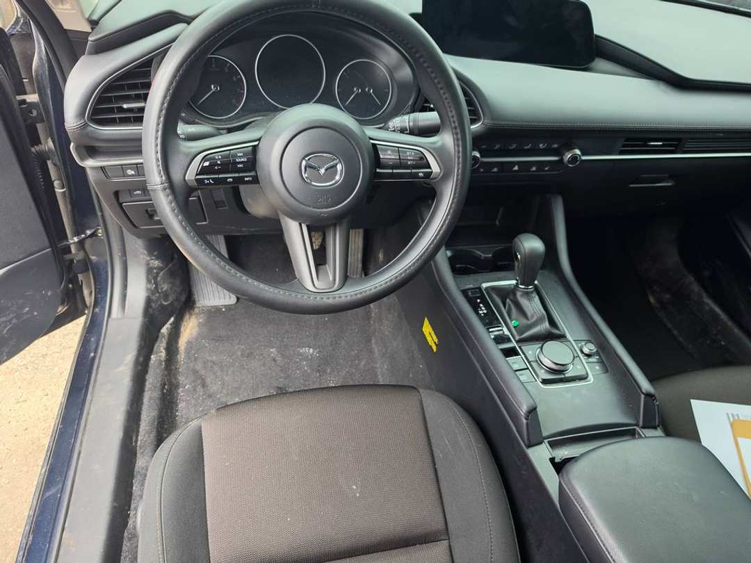 2025 MAZDA Mazda3 GX - Image 3