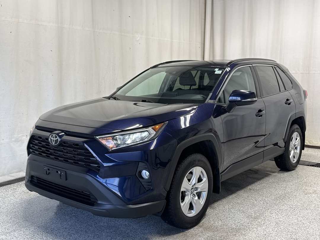 2021 Toyota Rav4 XLE - Image 2