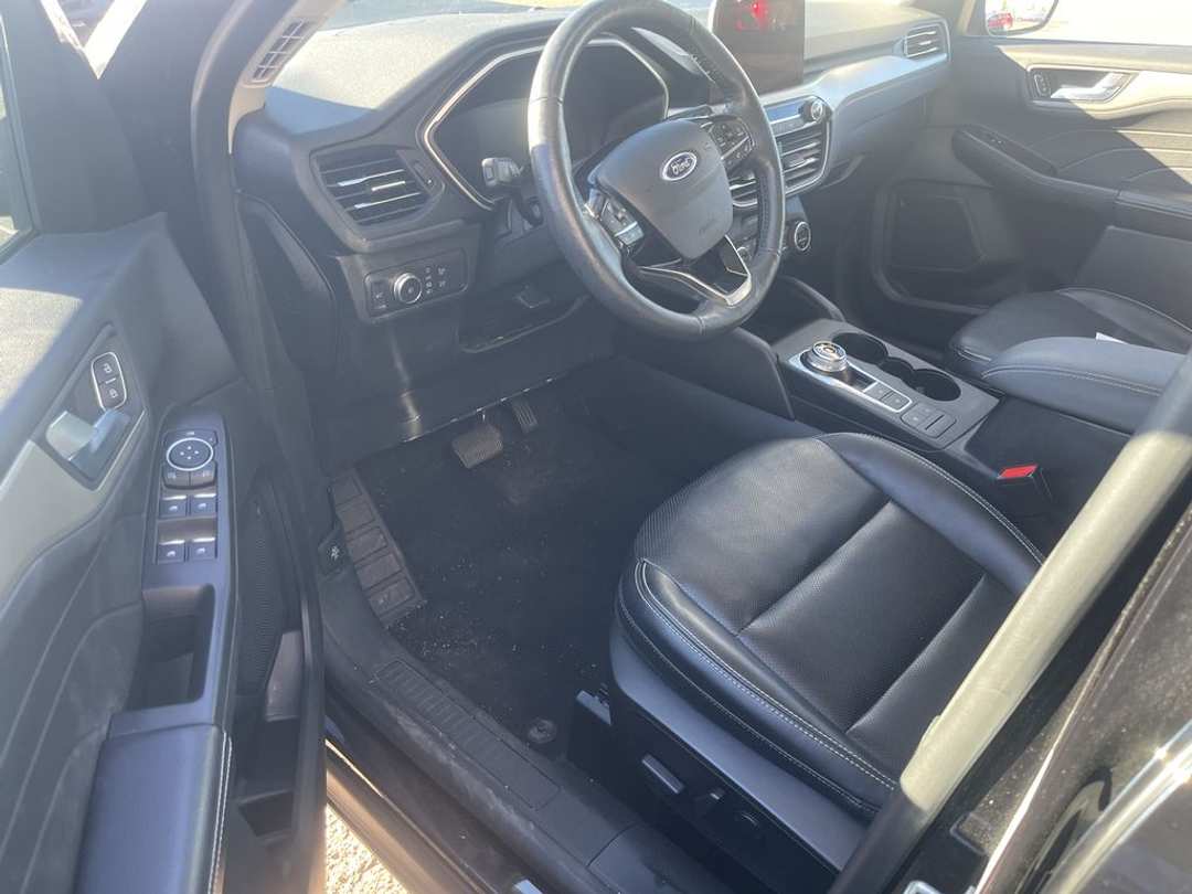 2021 Ford Escape SEL - Image 3