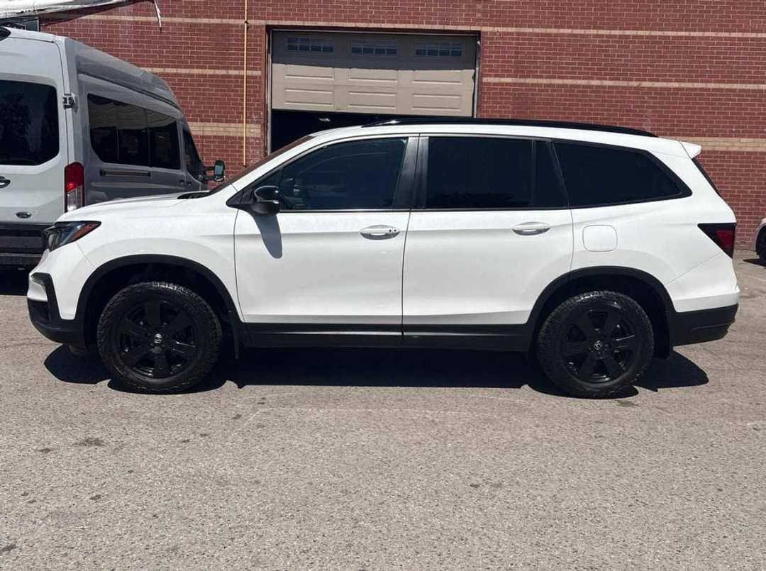 2022 Honda Pilot TrailSport - Image 3